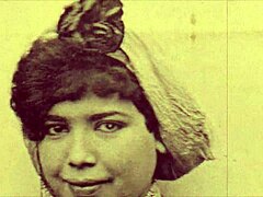 Wow! Guarda Queste Donne Vintage in Azione Selvaggia all'Aperto!