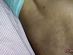 ヘイ、知ってる？大きな硬いチンポのトラフィカンテが目覚めて、黒人売春婦を朝早く彼女のボーイフレンドが来る前にバン！