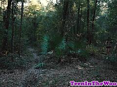 Remaja 18+ kena dominasi kasar sama voyeur tetangga