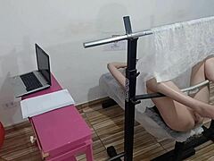 공개적으로 내 좁은 엉덩이 자랑하다가 넓게 벌려달라고 애원