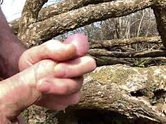 Å nei, kommer hardt ved elven... så vilt!