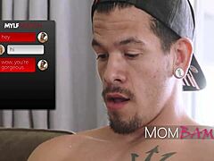 Férj tehetetlen, miközben egy idegen keményen megdugja szőke feleségét