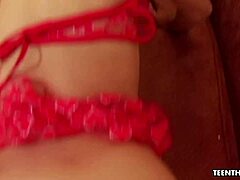 섹시 란제리 입은 태국녀, POV에서 세게 박아줘!