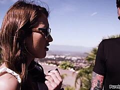 क्या तुम टीएस जेसी बेल्स की सेल्फ-सकिंग बेयरबैक एक्शन को हैंडल कर सकते हो? उसे लिक और सक करते हुए देखना चाहते हो?