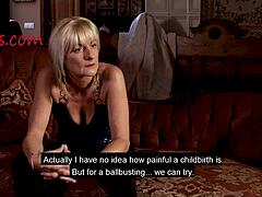 Blonde Milf hart gedemütigt! Brutaler BDSM-Schmerz lässt sie laut schreien!