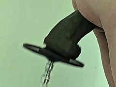 Moncsteros fekete dildó zúz gay seggét vad faszgépben