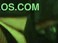 Zrelá nevlastná mama buchotaná tvrdým veľkým čiernym kokotom - Caro