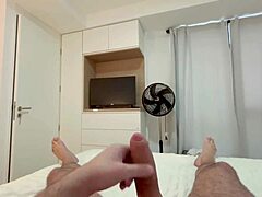 Uau, sexy enteada fode enteado em poses selvagens! Mamãe totalmente chocada! 😱