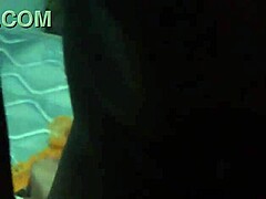 Άνθρωπε, Οι Δύο Γείτονες Μου Με Γαμάνε Τόσο Σκληρά Τώρα!