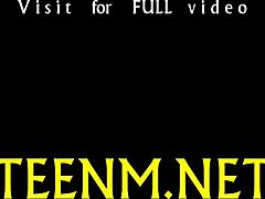 Diversión oral sin censura con Sasha Summers chupando y lamiendo bolas