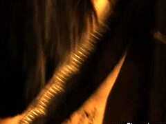 동양 미녀의 매혹적인 몸매에 빠져들다