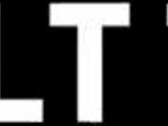 Aku tak tahan Cayla Lyons naik kontol tua datuk dengan memek basah ketat!