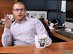 Hé, hogyan lesz ebből az egyenes olasz srácból 18+ meleg szex két sráccal hatalmas akcióval?