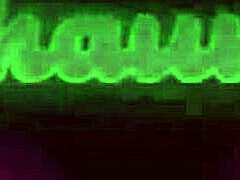 Stedsøn ruller ind fra college og går lige ind i mit rod