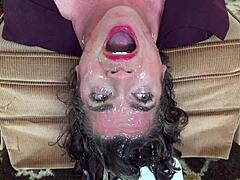 Tabu facefuck, akože kariérny deň s mamou dnes totálne zdivočel!