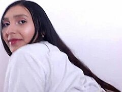 Ehi, vuoi schiarirti la mente con una scopata veloce?