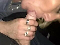 Oral sex and deepthroating with amateur couple