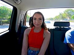 Ohio slut Violet Reign deepthroats Miami cock