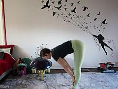 i's yoga lession 321 with shaved brunette milf