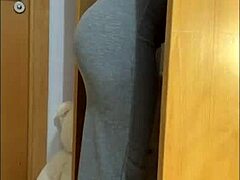 LOL oyunu sonrası amatör üvey kız kardeşimi POV'da kreampie yaptım! 🔥