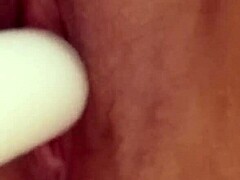 She fucks her pussy with dildo and squirts
