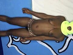 Ebony girl seduces boss with sexy moves in office