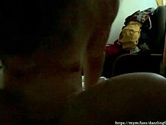 je baise une brunette sexy en boîte de nuit