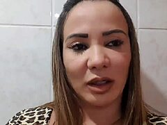 i enterd the womans bathroom saw a guy peeing and it led to blowjob