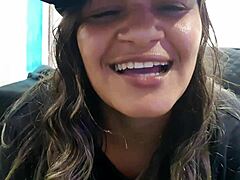 Brazilian camgirl offers free video call with big ass