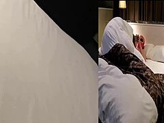 장난기 많은 일본 베이비가 무수정 JAV 액션에서 유혹해