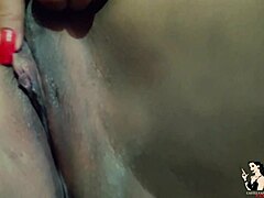 hey, my stepmom Suellen Santos is just too hot to resist!