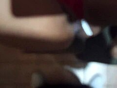 Se la arrimo a mi madrastra y me ayuda