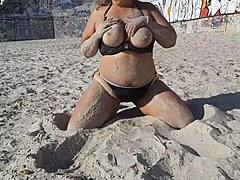 Milf shows big boobs in outdoor public massage 😘