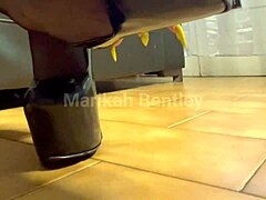 vieni cagnolino humiliation with shoes feet femdom nylon mistress fetish bdsm