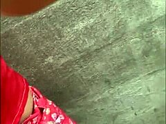 Primastra chupamela aqui en la calle nadie nos va a ver 😏