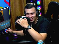 Martina Oliveira Shows Body Details