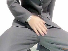 【スーツオナニー】忙しくてもオナニーはやめられないイケメン社会人 【aoidick】