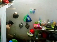 i'm a girl studying medicine in can tho