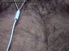 Masturbation in jeans for Bronha of Punheta