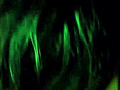 Ухожу с вечеринки с очень молодой девушкой