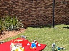 My Xmas Picnic Shows Off Big Booty in Leggings