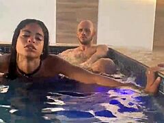 A Gostosa Enjoys Intense Pleasure On My Dick