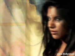 Indian beauty, show me that sensual nude dance