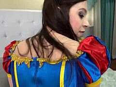 Hottie Shelby Paris Milks Cock in Deepthroat