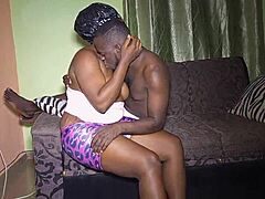 Ebony woman gossips about big cocks 😏