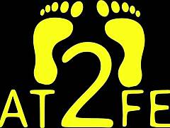 aria nicole paints her tootsies on beat2feetcom, sucking dirty teen toes