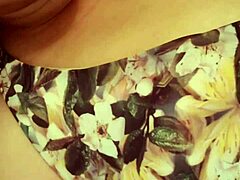 Novinha Gemendo Gostoso - Parte 1