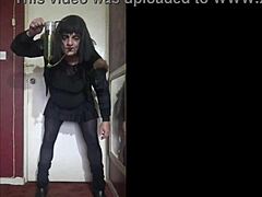 Real homemade crossdresser shares intimate moments with viewers