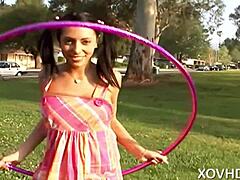 Слаба Lela Star прави твърд блуджоб!