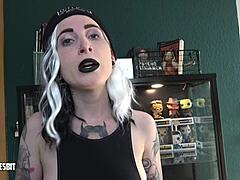 exhibitionism challenge with lou nesbit and lia louise